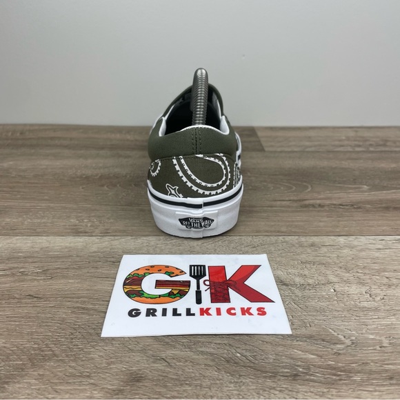 Vans Classic Slip-On Skate Shoes Peace Paisley Grape Leaf (VN0A5JMHB0F) - Picture 2 of 5